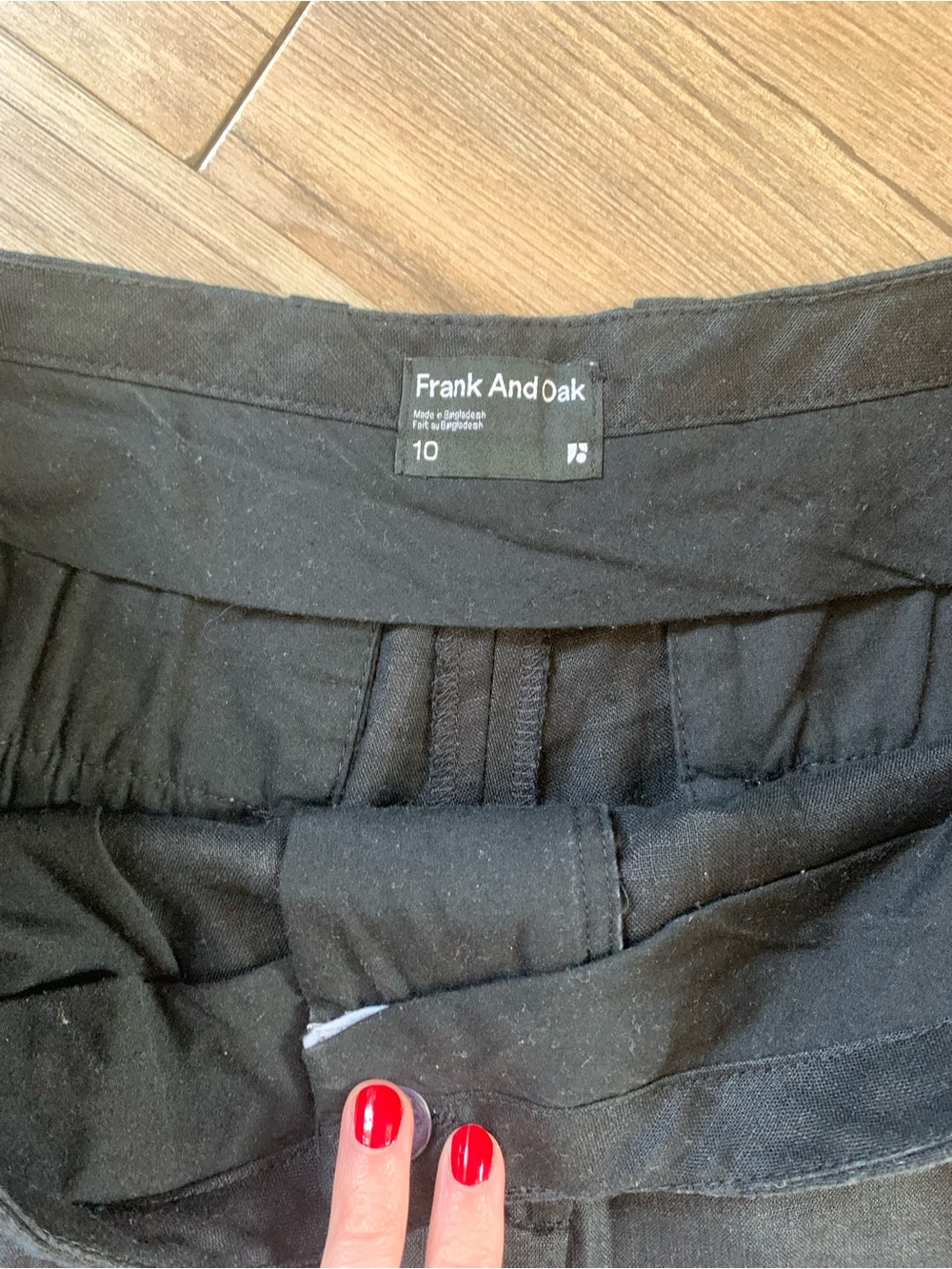 Frank & Oak, Classic Black Linen Shorts, size 10 - Picture 2 of 6